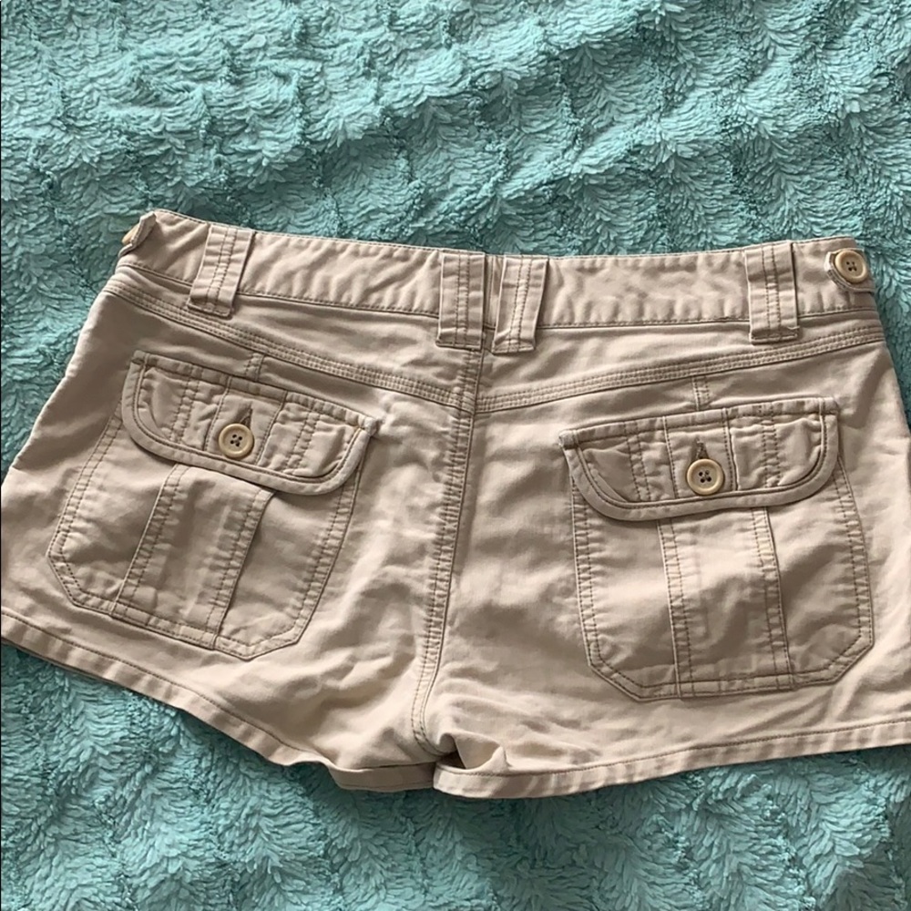 Shorts - Picture 2 of 3